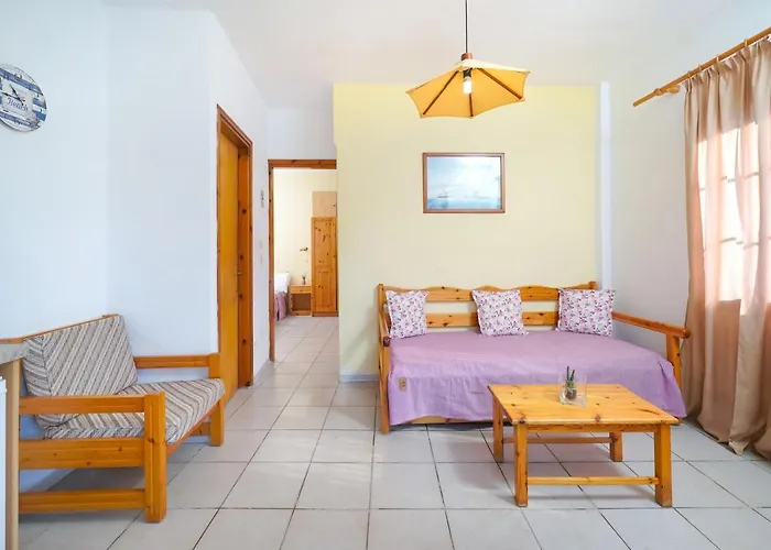 Penelopi Apartment *